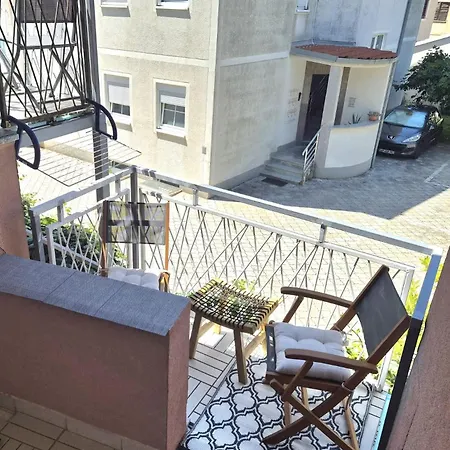 Diklo Apartment *