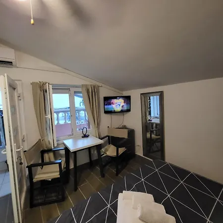 Apartment Studio Apartman Diklo *